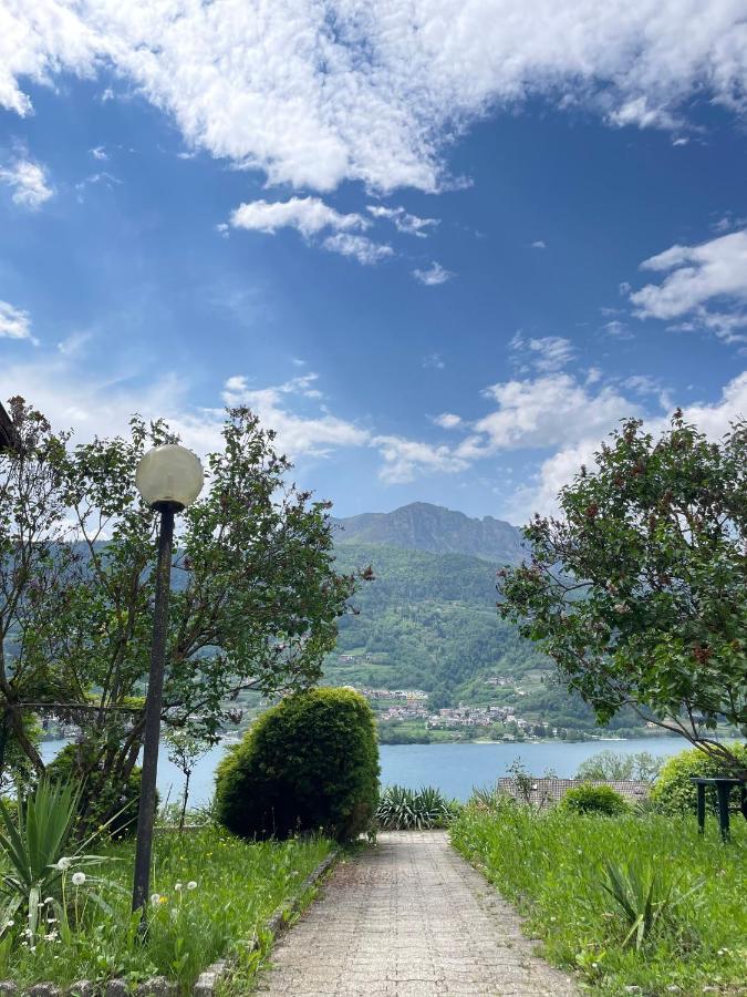 Lake Apartment Ischia Green Tenna Exterior photo